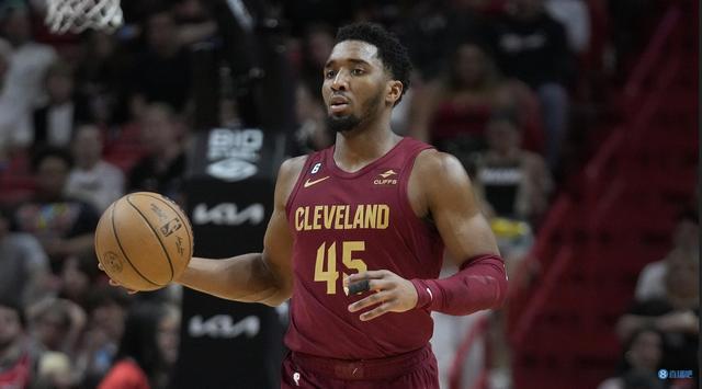 意杯前瞻：那不勒斯三连胜状态回升，卡利亚里20年不进8强（意杯前瞻：那不勒斯三连胜状态回暖，卡利亚里已20年未进八强）