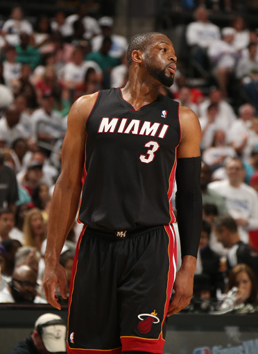 深入一线学习，英超与中国足协启动第三期青训教练培训（英超携手中国足协启动第三期青训教练班，聚焦一线实训）