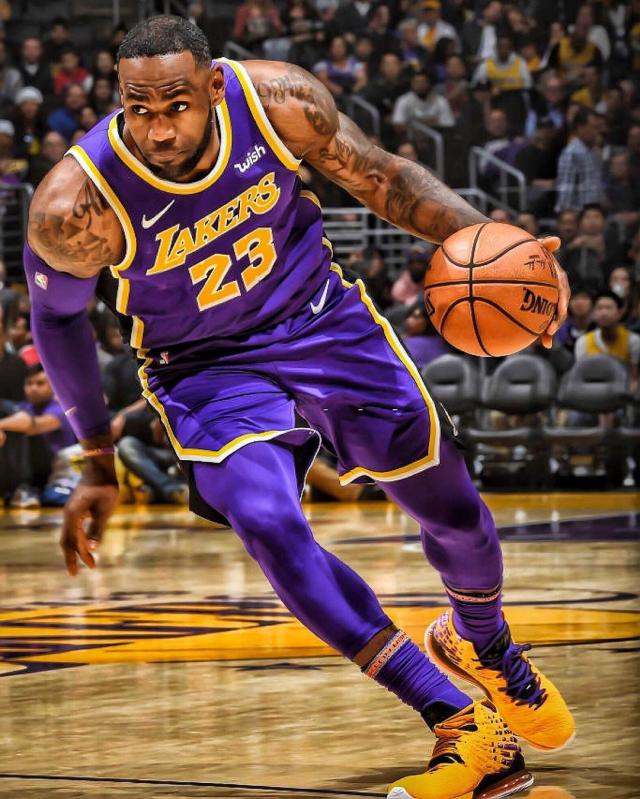 镜报：多特想明年夏天签桑乔，但后者必须接受大幅降薪（镜报：多特计划明夏签回桑乔，前提是他愿意大幅降薪）