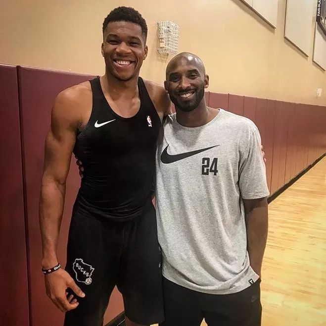 全能表现！奎因近5场比赛场均17.8分7.2篮板6.6助攻（奎因多面手本色尽显：近5场场均17.8分、7.2篮板、6.6助攻）