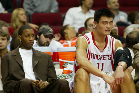 查理·哈迪（Charlie Hardy）等待5个月后终于签约曼联。（历经5个月等待，查理·哈迪正式加盟曼联）