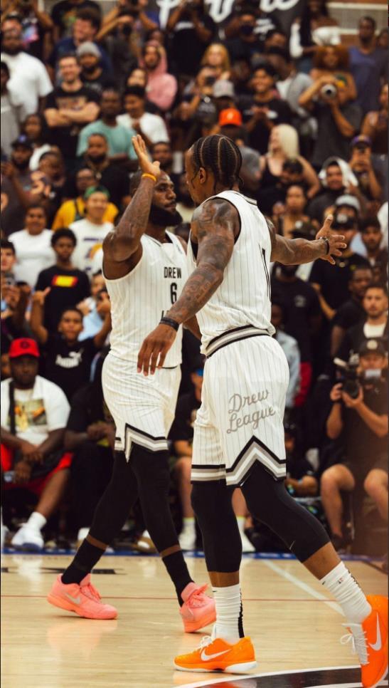 雄鹿终结3连败，送给步行者6连败！波特24分6板5助，罗林斯23+7+4（雄鹿止住三连败、步行者再吞六连败：波特24分6板5助，罗林斯23分7板4助）