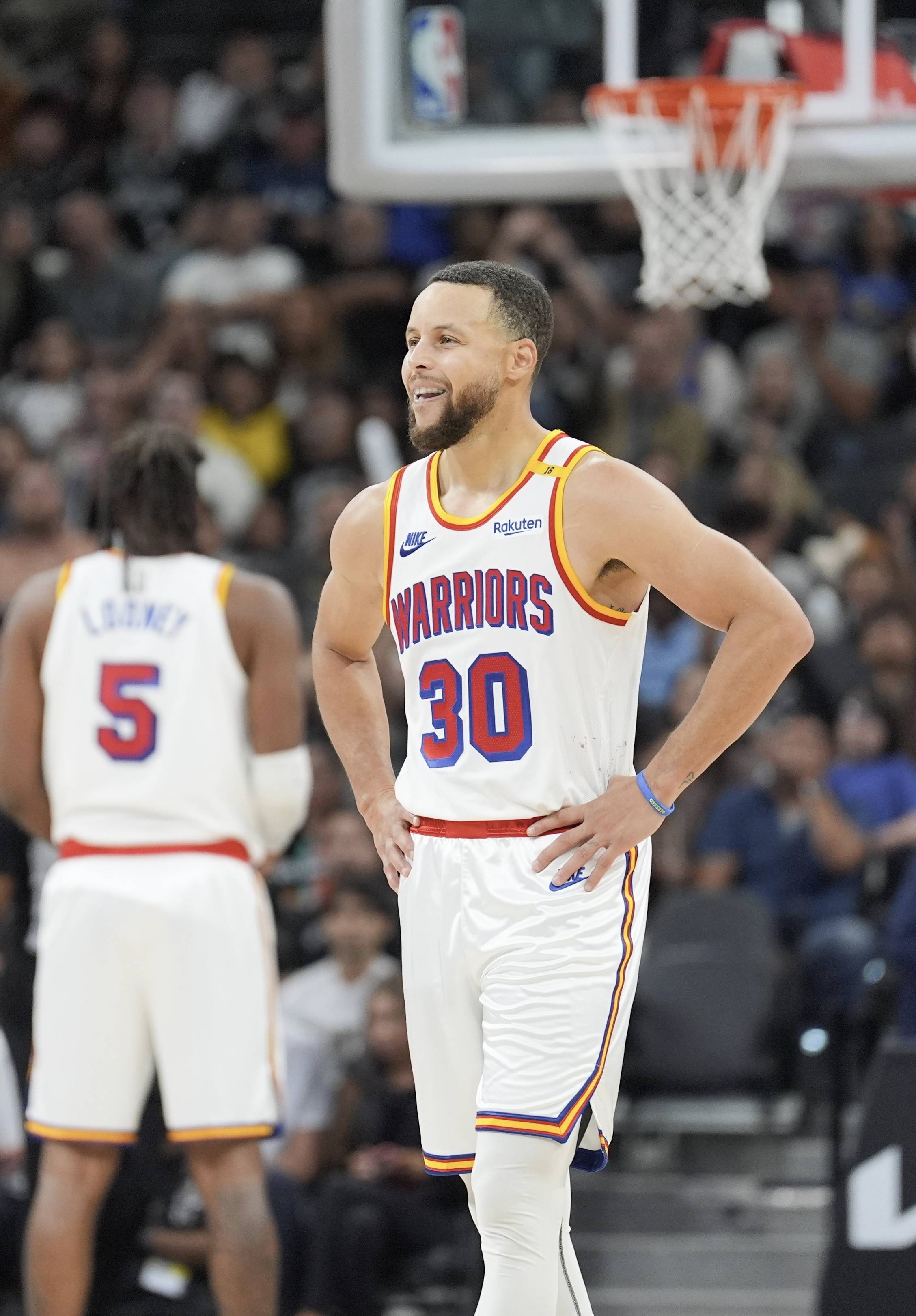 足球英超冬窗转会预算曝光，多队准备大手笔（英超冬窗转会预算出炉，多支球队酝酿豪掷千金）