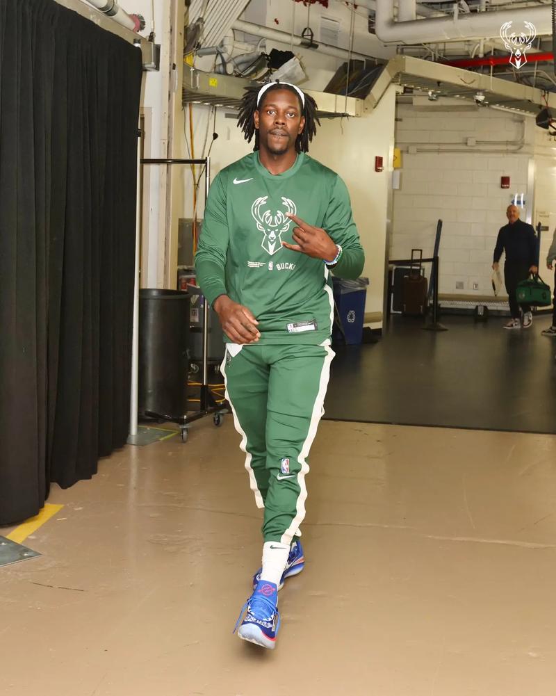 环足奖年度最佳女足球员候选：邦马蒂、普特利亚斯、凯莉在列（环足奖年度最佳女足球员提名公布：邦马蒂、普特利亚斯、凯莉入围）