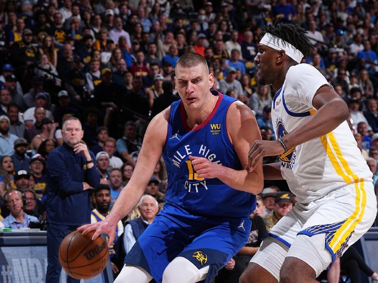 皇社81岁股东：扬赫尔还没我健壮；4000多万就买仨看医务室的（皇社81岁股东炮轰：我比扬赫尔还结实，砸四千余万只买来三名医务室常客）