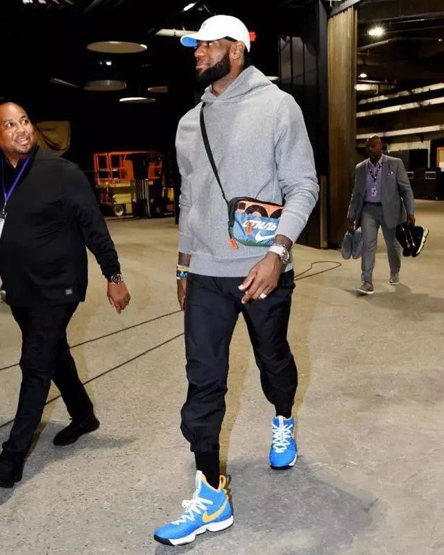 米体：多夫比克、弗格森和迪巴拉受伤，罗马冬窗再引一名前锋（米兰体育报：多夫比克、弗格森、迪巴拉伤停，罗马冬窗拟再签前锋）