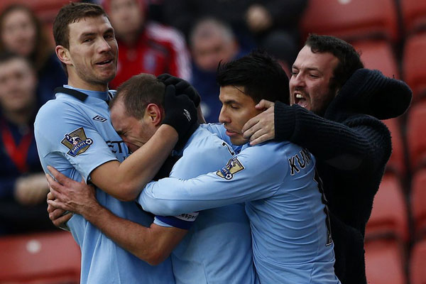 半场战报：罗马0-1那不勒斯，内雷斯反击单刀破门（半场快讯：罗马0-1那不勒斯，内雷斯反击一对一破门）