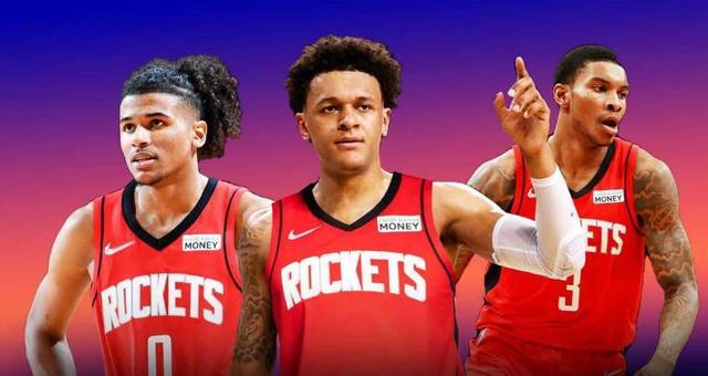 终于等到你！克拉克森干拔三分命中 打进尼克斯替补本场第一球（克拉克森命中干拔三分，尼克斯替补终于打进本场首球）