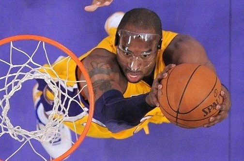 TA：那不勒斯满意霍伊伦的表现，他弥补了卢卡库伤缺的影响（TA：那不勒斯认可霍伊伦的发挥，他已有效填补卢卡库伤停留下的空缺）