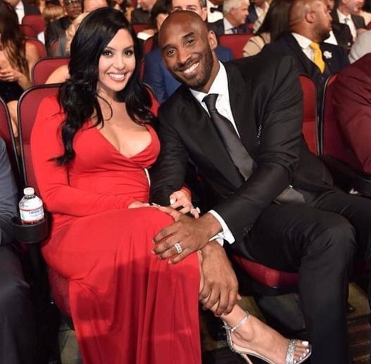 巴萨中场控制力逐渐恢复（巴萨中场掌控力稳步回升）