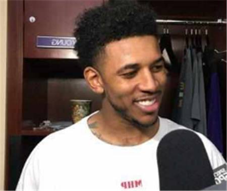 奎因单节21分5助攻0失误创历史，NBA此前仅詹姆斯等3人做到（奎因单节轰21分+5助攻零失误载入史册，NBA此前仅詹姆斯等三人曾达成）